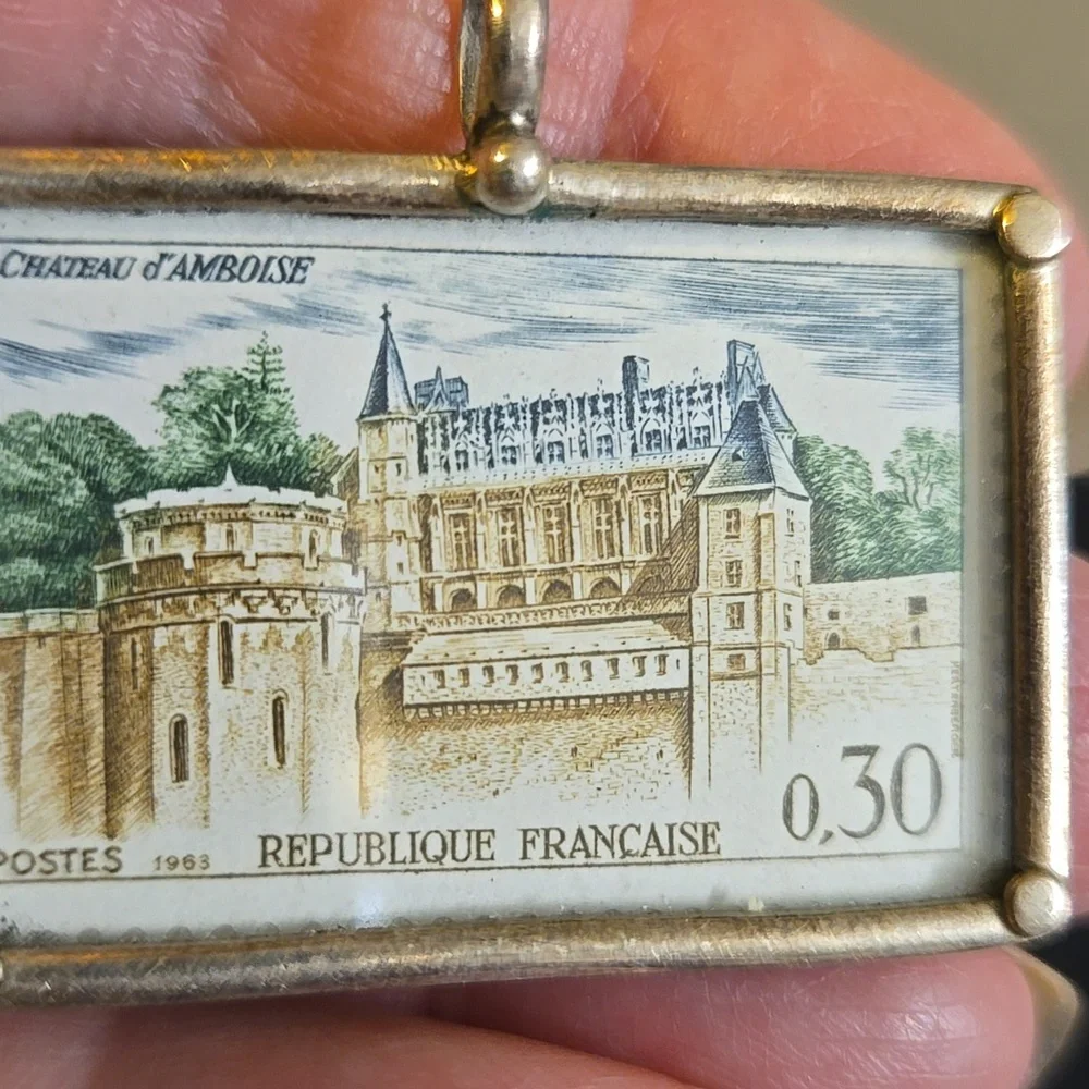 Vintage 925 Sterling Republique Francaise Chateau d'Amboise Pendant - Picture 2 of 3